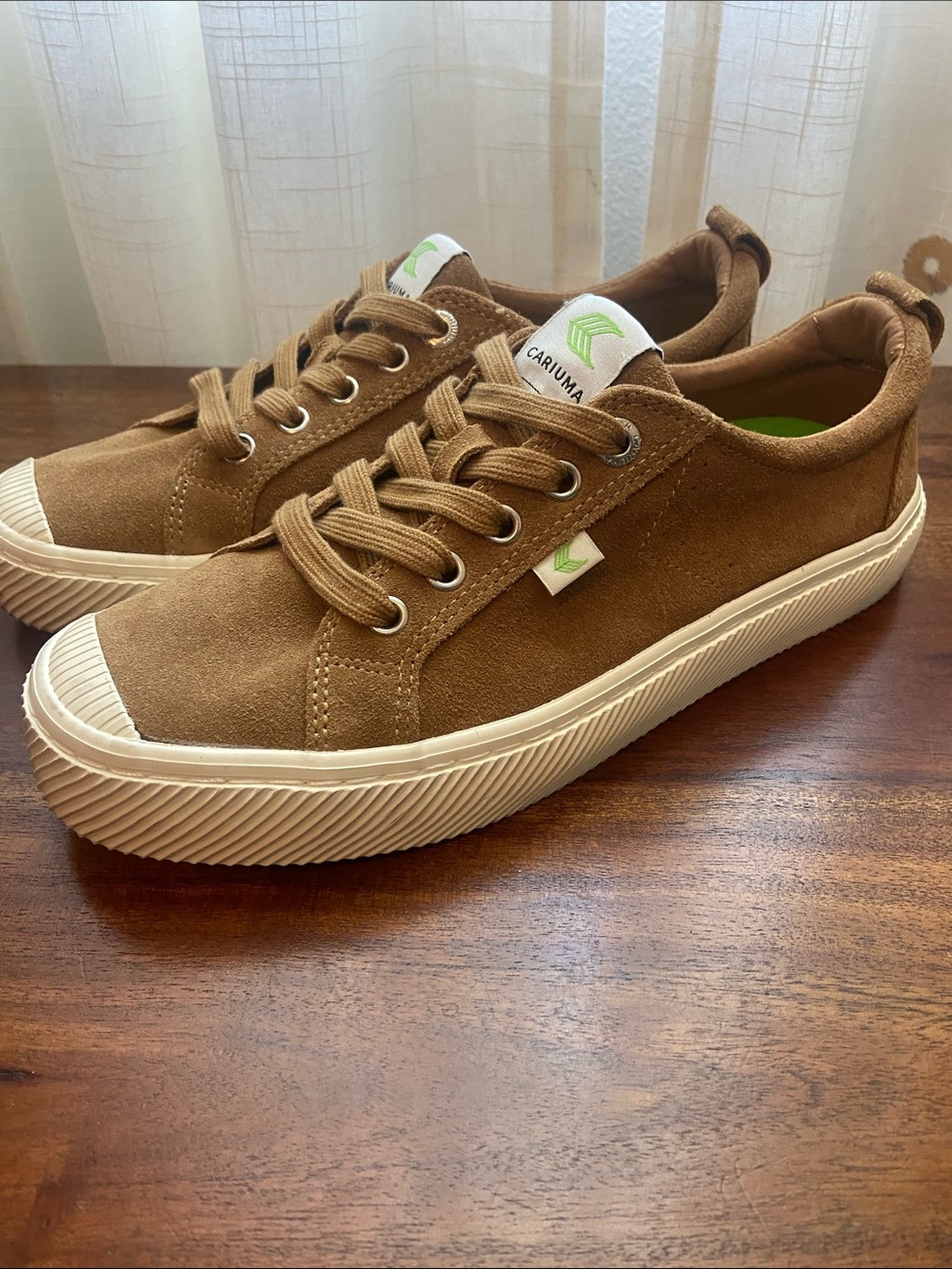 Cariuma Women’s Camel Suede OCA Low Sneakers - Size 8.5